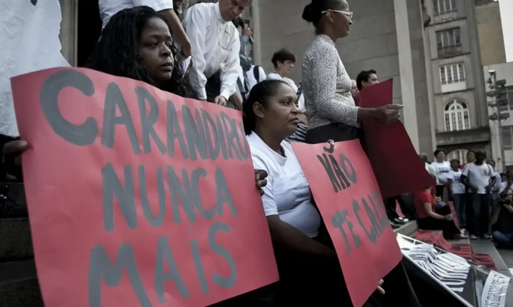 justica-de-sp-extingue-penas-de-policiais-condenados-pelo-massacre-do-carandiru-massacre-do-carandiru-deixou-111-mortes-e-73-policiais-foram-condenados-arquivo-marcelo-camargo-agencia-brasil-tvt-news