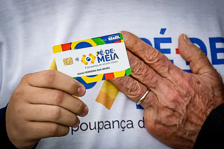 Pe de Meia mais da metade dos alunos das escolas publicas estao no programa