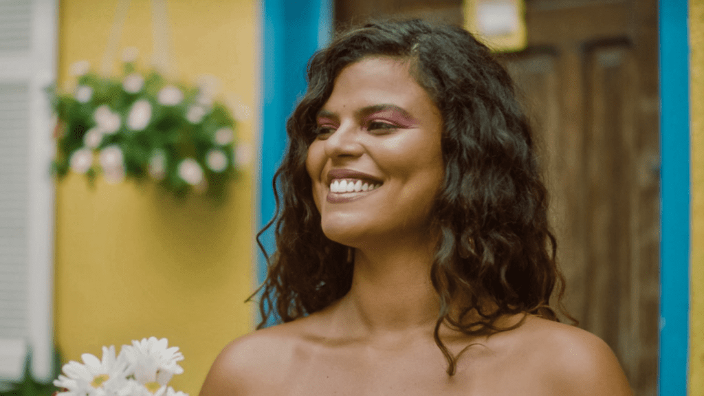 "meu-amigo-pinguim"-foi-filmado-no-brasil-e-tem-brasileira-estreante-no-cinema-amanda-magalhaes-atriz-e-cantora-brasileira-que-compoes-o-elenco-de-"meu-amigo-pinguim"-foto-divulgacao-tvt-news