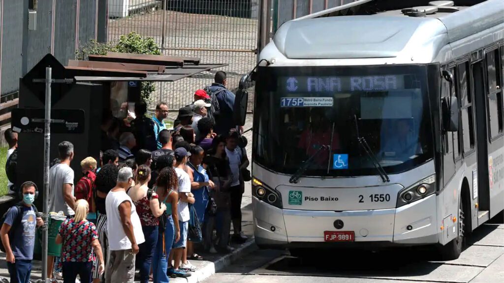 uso-do-transporte-individual-supera-o-coletivo-na-grande-sp-transporte-coletivo-registrou-48-8-das-viagens-fernando-frazao-agencia-brasil-tvt-news