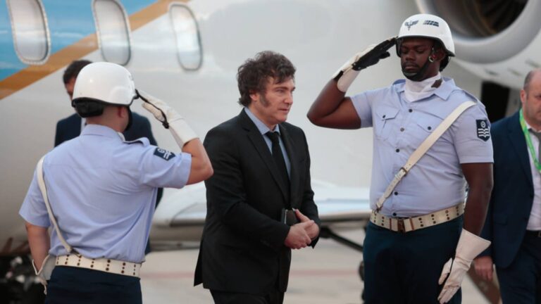 milei-vai-retirar-argentina-da-oms-anuncia-porta-voz-argentinos-criticam-oms-por-quarentena-na-pandemia-foto-jorge-william-g20-tvt-news