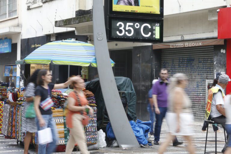 sao-paulo-veranico-(sp)-termometro-no-centro-de-sao-paulo-marca-temperatura-alta-no-inicio-da-tarde-foto-paulo-pinto-agencia-brasil-tvt-news