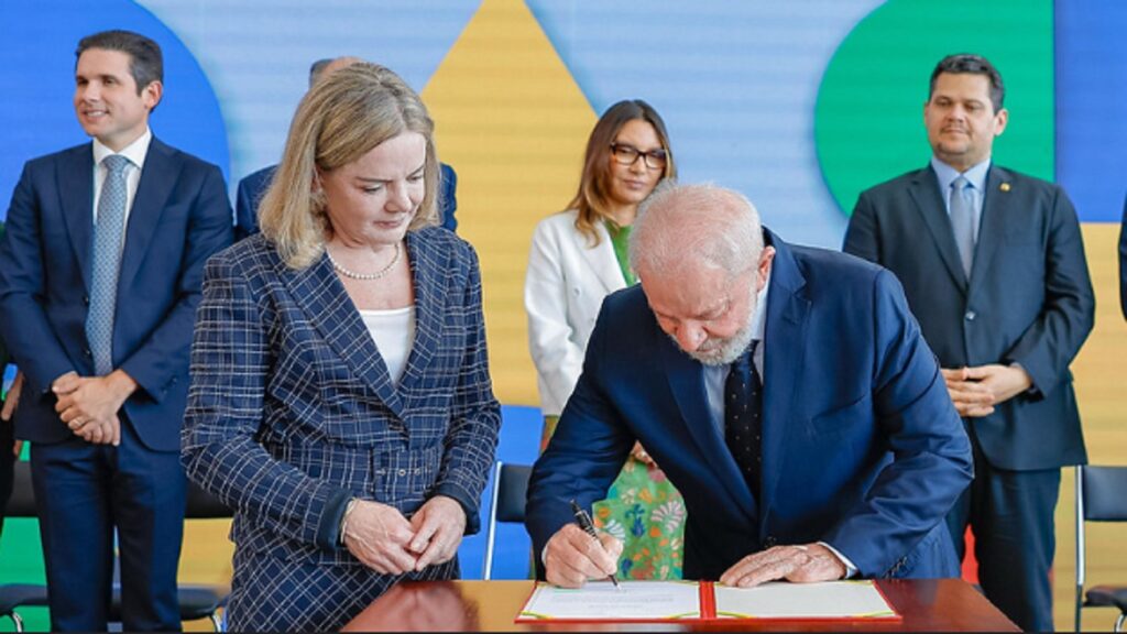 governo-lula-isencao-ir-5-mil-foto-ricardo-stuckert-pr-tvt-news