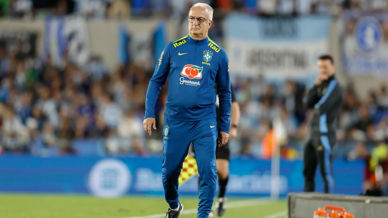 dorival-e-demitido-da-selecao-brasileira-apos-derrota-da-selecao-brasileira-para-a-argentina-aumentaram-as-criticas-ao-trabalho-de-dorival-junior-imagem-cbf-tvt-news