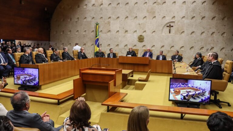 saiba-como-sera-o-passo-a-passo-do-julgamento-que-pode-tornar-bolsonaro-reu-primeira-turma-do-stf-decidi-ra-se-aceita-ou-nao-a-denuncia-apresentada-pela-pgr-no-caso-que-investiga-a-tentativa-de-golpe-de-estado-imagem-stf-tvt-news