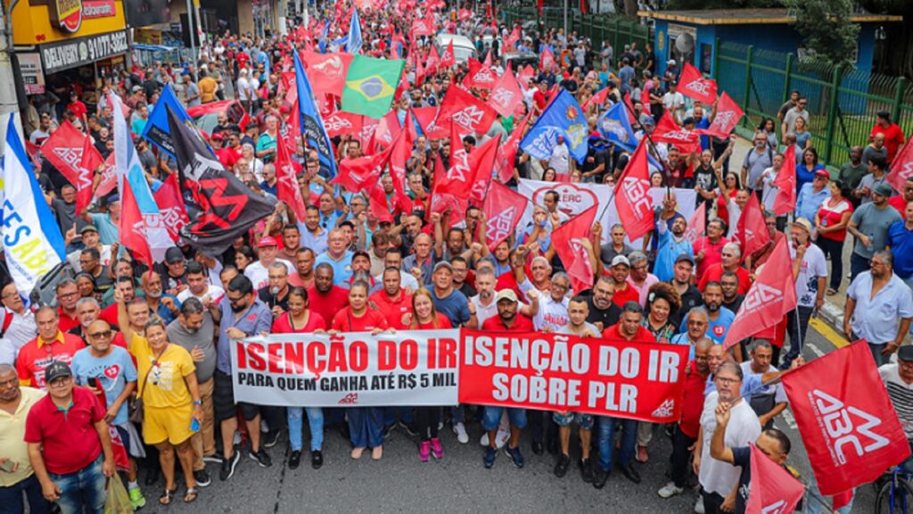 lula-assina-pl-isencao-ir-5-mil-foto-adonis-guerra-smabc-tvt-news