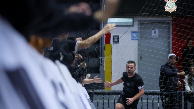 TVTNews 6 Corinthians - x - Campo - Mourão - será - transmitido - pela - TVT. - Foto: - Beto - Miller/LNF-TVT-NEWS