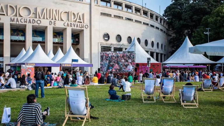 a-feira-do-livro-anuncia-autores-convidados-confira-lista-completa-de-nomes-agora-sao-65-convidados-confirmados-na-lista-de-autores-feira-do-livro-sp-divulgacao-tvt-news