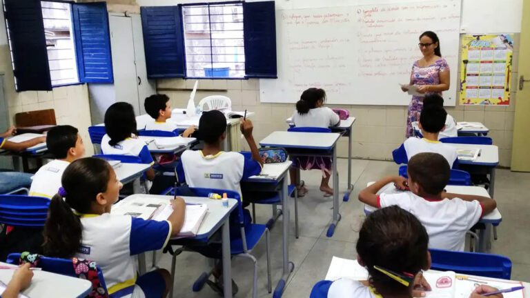crescem-matriculas-de-alunos-com-transtorno-do-espectro-autista-censo-escolar-e-a-principal-pesquisa-da-educacao-basica-e-e-fundamental-para-compreender-o-ensino-no-brasil-sumaia-villela-agencia-brasil-tvt-news