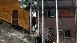 TVTNews 23 pretos-e-pardos-tem-menos-acesso-a-infraestrutura-urbana-que-brancos-entre-os-pretos-8-2-tem-ponto-de-onibus-na-rua-de-casa-foto-tania-rego-agencia-brasil-tvt-news