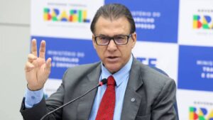 Da Redação 15 brasil-registra-71-5-mil-postos-de-trabalho-formais-em-marco-com-resultado-inferior-ao-do-ano-passado-e-hora-de-reduzir-juros-diz-ministro-foto-valter-campanato-agencia-brasil-tvt-news