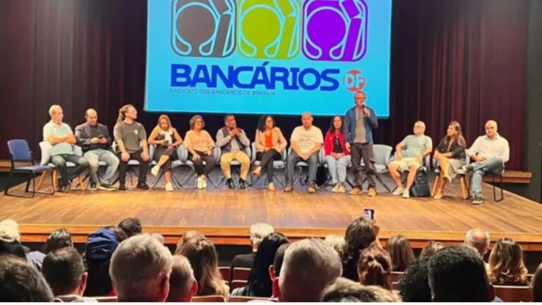 comando-nacional-dos-bancarios-debate-pautas-da-marcha-da-classe-trabalhadora-uma-das-pautas-deste-ano-e-a-reducao-da-jornada-diz-juvandia-foto-bancarios-df-tvt-news