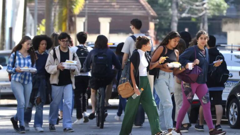 TVTNews 5 desemprego-entre-jovens-cai-pela-metade-em-quatro-anos-reducao-foi-mais-acentuada-no-sudeste-sul-e-centro-oeste-foto-tania-rego-agencia-brasil-tvt-news