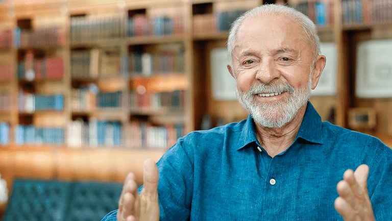 veja-o-pronunciamento-do-primeiro-de-maio-do-presidente-lula-lula-fez-pronunciamento-a-nacao-na-vespera-do-dia-do-trabalhador-mostrou-crescimento-da-economia-e-acoes-do-governo-imagem-reproducao-agencia-gov-tvt-news