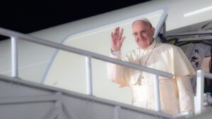7-cardeais-brasileiros-participam-escolha-novo-papa-o-conclave-ocorre-dentro-da-capela-sistina-com-os-cardeais-completamente-isolados-foto-presidencia-de-la-republica-mexicana-wikimedia-commons