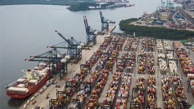 lei-da-reciprocidade-comercial-entra-em-vigor-hoje-a-lei-permite-retaliacoes-comerciais-a-paises-que-imponham-barreiras-unilaterais-ao-brasil-foto-porto-de-santos-divulgacao