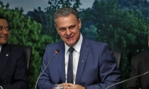 TVTNews 24 gripe-aviaria-carne-Carlos-Fávaro,-ministro-da-Agricultura-e-Pecuária.-Foto:-José-Cruz/Agência-Brasil-tvt-news