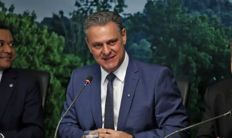 TVTNews 4 gripe-aviaria-carne-Carlos-Fávaro,-ministro-da-Agricultura-e-Pecuária.-Foto:-José-Cruz/Agência-Brasil-tvt-news