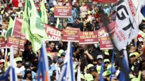 Da Redação 13 1-de-maio-confirma-os-destaques-do-dia-do-trabalhador-pelo-brasil-reducao-da-jornada-tem-apoio-do-governo-disse-ministro-luiz-marinho-foto-paulo-pinto-agencia-brasil-tvt-news