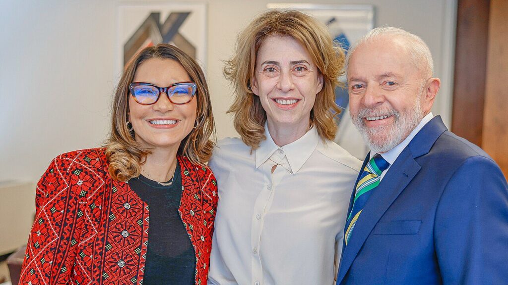minc-entrega-ordem-do-merito-cultural-a-mais-de-100-personalidades-conheca-a-lista-fernanda-torres-ira-receber-a-gra-cruz-do-merito-cultural-foto-ricardo-stuckert-pr-tvt-news