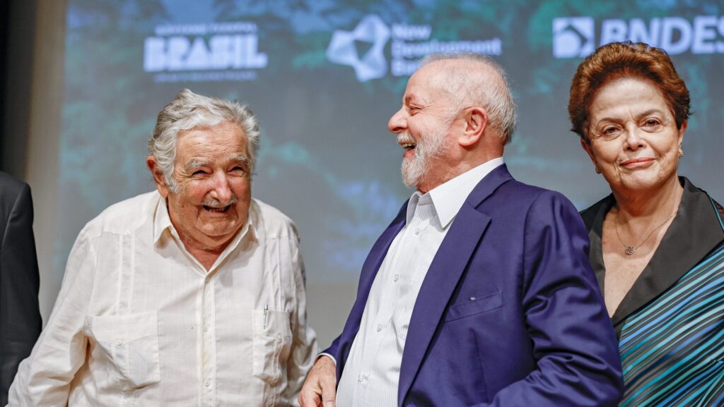 A morte de Pepe Mujica é lamentada por Lula 4 a-morte-de-pepe-mujica-e-lamentada-por-lula-presidente-lula-e-pepe-mujica-tinham-uma-relacao-de-amizade-foto-ricardo-stuckert-pr-tvt-news