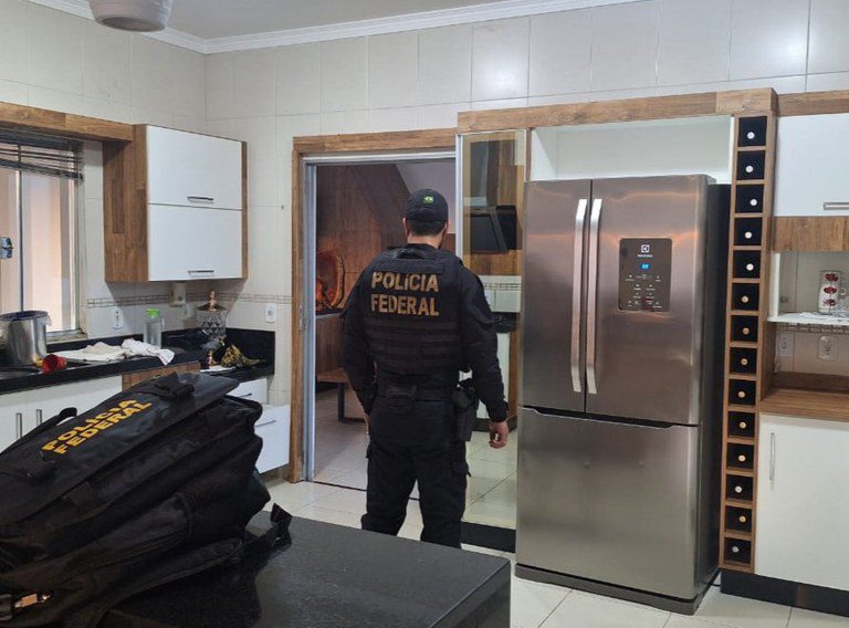 PF investiga fraudes em contas vinculadas à plataforma Gov.br 1 Os-investigados-podem-responder-pelos-crimes-de-invasão-de-dispositivo-informático-qualificada-e-associação-criminosa-gov-br-tvt-news