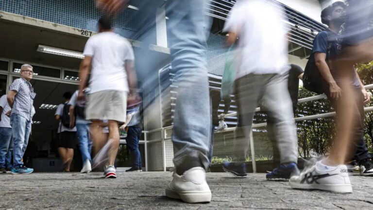 enem-2025-estudantes-da-rede-publica-terao-pre-inscricao-automatica-estudantes-de-escolas-publicas-tem-isencao-da-taxa-de-inscricao-foto-paulo-pinto-agencia-brasil-tvt-news