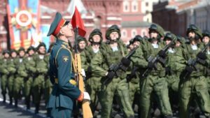 80-anos-do-dia-da-vitoria-e-os-simbolos-em-disputa-presenca-de-lideres-internacionais-contesta-isolamento-de-putin-foto-kremlin-ru-tvt-news