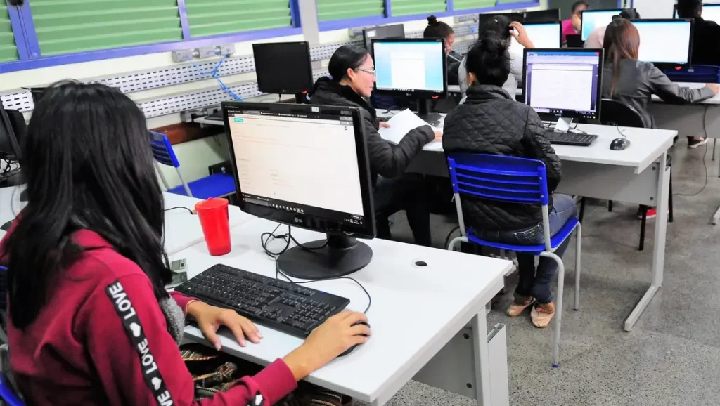 EAD: governo proíbe Direito, Medicina e outros cursos a distância 1 ead-governo-proibe-direito-medicina-e-outros-cursos-a-distancia-mec-regulariza-cursos-ead-foto-lucio-bernardo-jr-agencia-brasilia-tvt-news