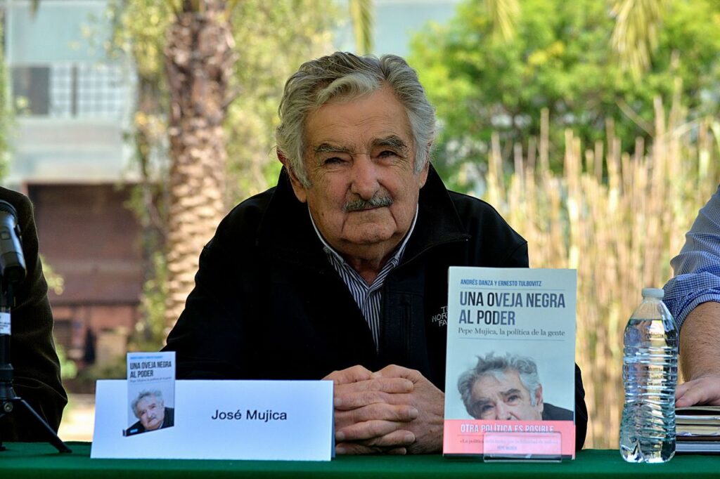 Morre Pepe Mujica aos 89 anos 15 pepe-mujica-jose-alberto-pepe-mujica-cordano-e-um-politico-da-esquerda-da-america-latina-e-agricultor-uruguaio-foi-presidente-do-uruguai-entre-2010-e-2015-apos-deixar-a-presidencia-foi-senador-de-marco-de-2015-ate-agosto-de-2018-foto-wikimedia-commons-tvt-news
