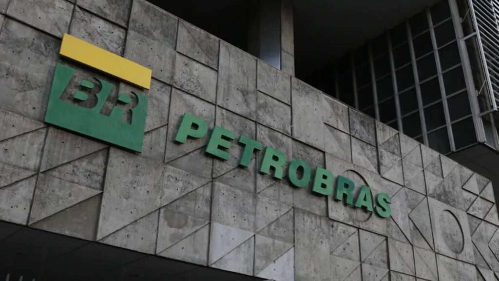 petrobras-assina-acordo-e-reassumira-duas-fabricas-de-fertilizantes-brasil-importa-cerca-de-80-dos-fertilizantes-que-consome-foto-fernando-frazao-agencia-brasil-tvt-news