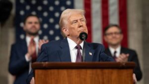 trump-proibe-harvard-de-matricular-estudantes-estrangeiros-secretaria-acusou-a-universidade-de-colaborar-com-comunistas-foto-casa-branca-tvt-news