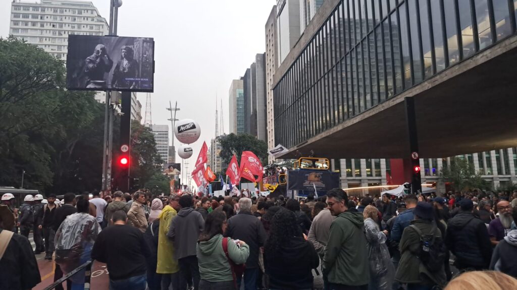 professores-da-rede-publica-de-sp-fazem-greve-na-sexta-9-professores-pedem-que-reajuste-em-sp-seja-o-mesmo-do-piso-nacional-foto-ana-beatriz-alves-tvt-news-tvt-news