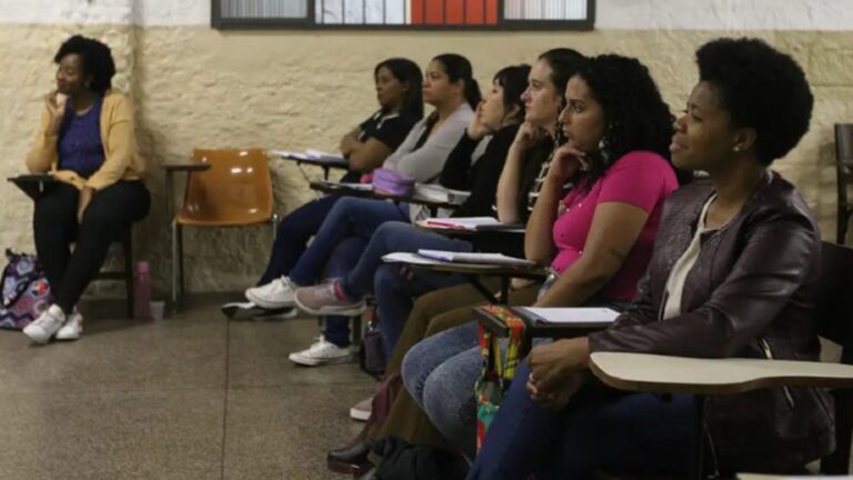 cursinhos-populares-inscricoes-foto-ravena-rosa-abr-tvt-news