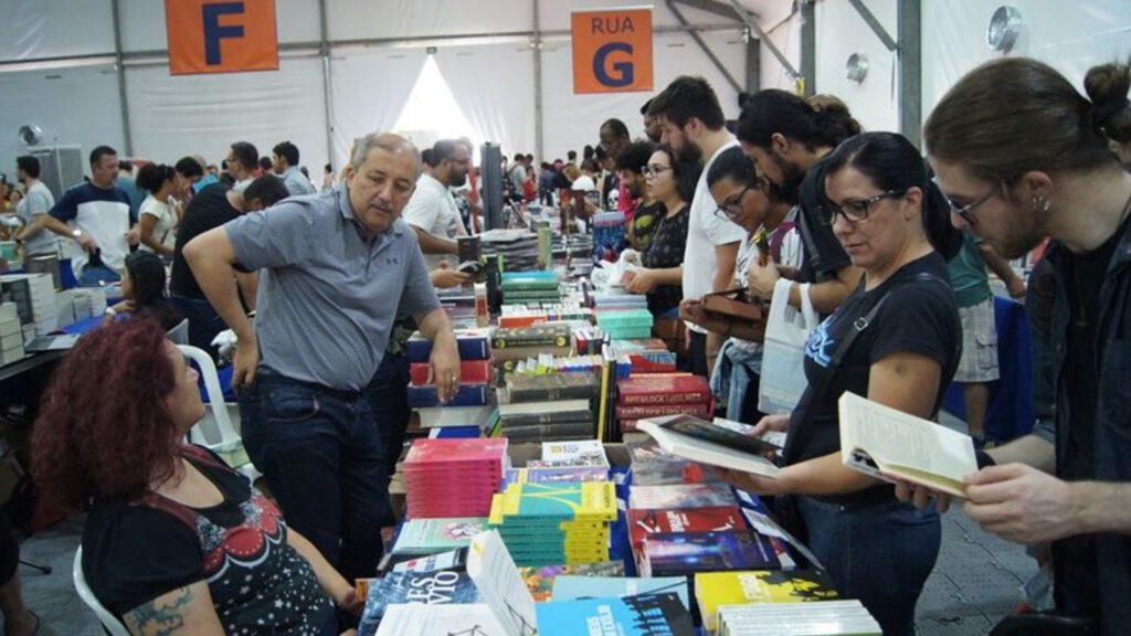 feira-livro-unesp-comeca-dia-7-desconto-50
