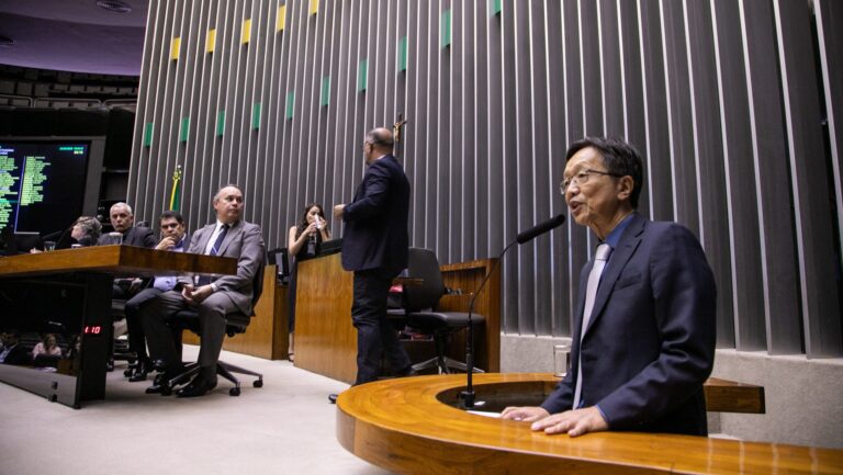 TVTNews 4 fenae-54-anos-entidade-recebe-homenagem-na-camara-dos-deputados-federacao-nacional-das-associacoes-do-pessoal-da-caixa-fenae-faz-54-anos-e-recebe-homenagem-em-sessao-solene-na-camara-dos-deputados-foto-fenae-tvt-news