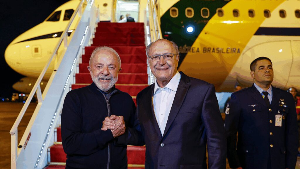 lula-visita-russia-e-china-em-recado-simbolico-da-forca-do-brics-embarque-de-lula-aconteceu-na-terca-feira-6-nesse-periodo-alckmin-exerce-funcoes-presidenciais-foto-ricardo-stuckert-pr-tvt-news