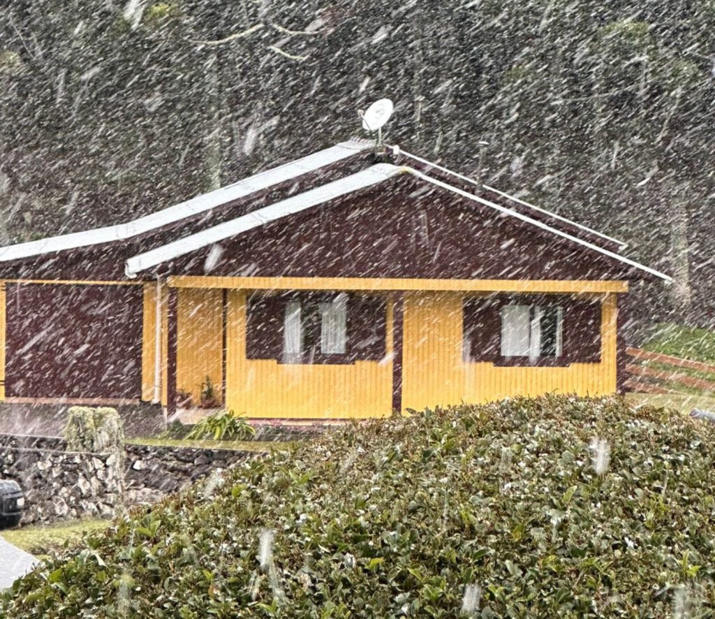 Cidades de Santa Catarina e Rio Grande do Sul amanhecem com neve e frio de -1ºC 2