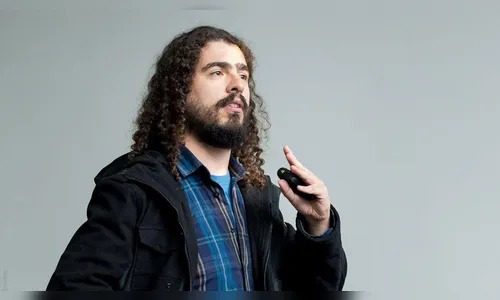 Pirulla, YouTuber de divulgação científica, sofre AVC 1 pirulla-youtuber-de-divulgacao-cientifica-sofre-avc-pirulla-sofreu-avc-e-amigos-pedem-doacoes-imagem-redes-sociais-pirulla-tvt-news