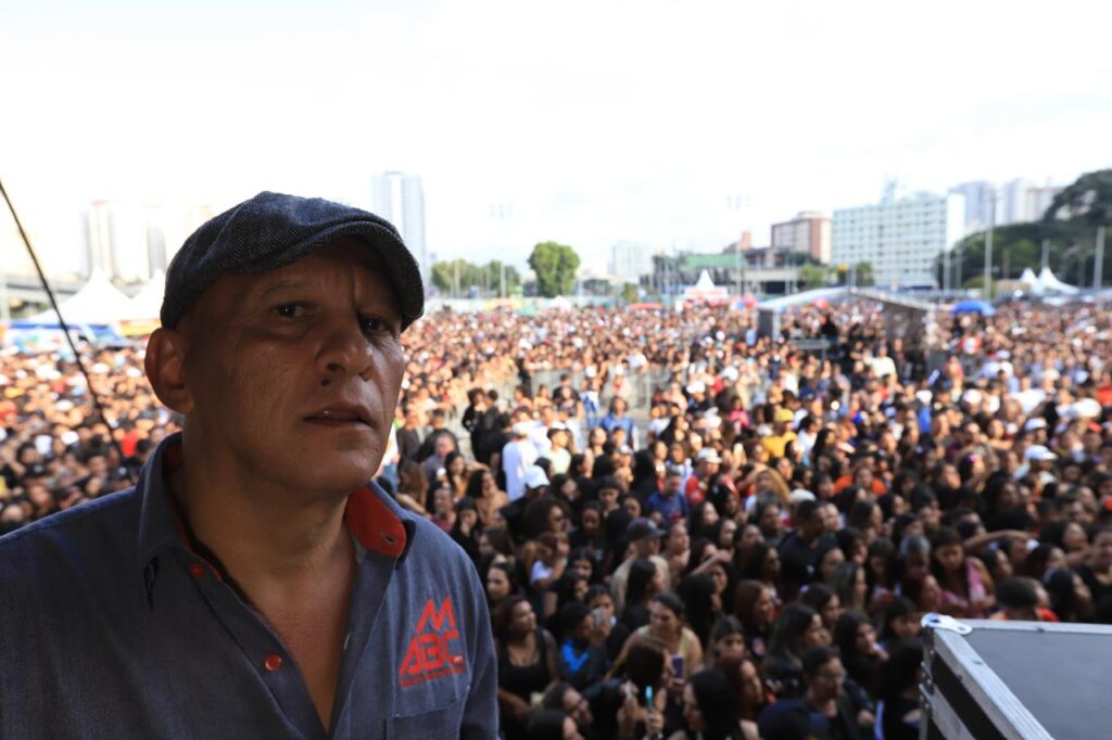 Memphis Depay participa do show de 1º de maio 1 primeiro-de-maio-no-abc-1-de-maio-dia-do-trabalhador-festa-do-1-de-maio-contou-com-mais-de-70-mil-pessoas-foto-1-de-maio-no-abc-sp-credito-dino-santos-tvt-news