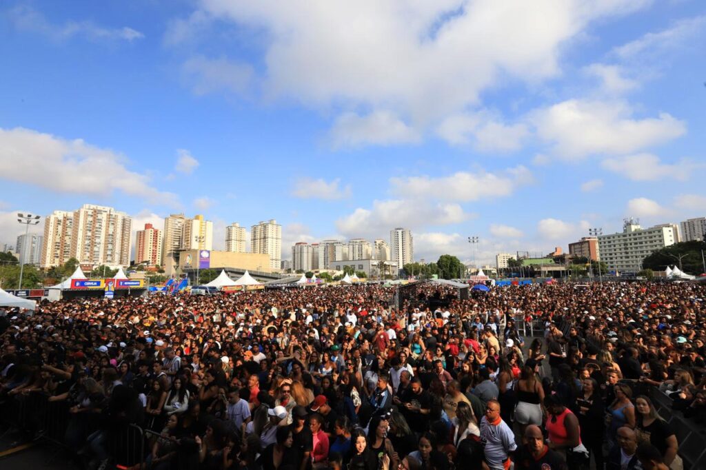 Memphis Depay participa do show de 1º de maio 3 primeiro-de-maio-no-abc-1-de-maio-dia-do-trabalhador-festa-do-1-de-maio-contou-com-mais-de-70-mil-pessoas-foto-1-de-maio-no-abc-sp-credito-dino-santos-tvt-news