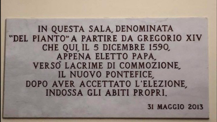 O que acontece depois da fumaça branca: onde cardeal vira Papa 2 o-que-acontece-depois-da-fumaca-branca-onde-cardeal-vira-papa-sala-das-lagrimas-imagem-reproducao-vatican-news-tvt-news
