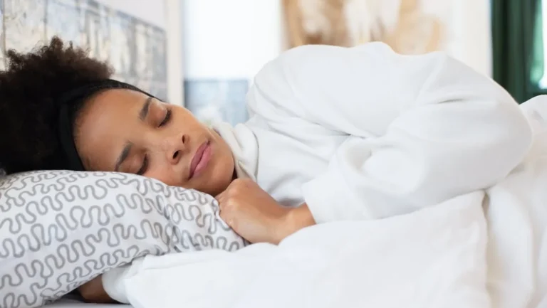 sleepmaxxing-entenda-a-trend-que-pretende-melhorar-a-qualidade-do-sono-dormir-bem-vai-alem-das-mudancas-de-rotina-ou-o-uso-de-gadgets-cuide-da-sua-respiracao-foto-pexels-tvt-news