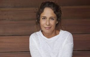 andrea-beltrao-convidada-juca-kfouri-entrevista-teatro-campo-futebol-nana-moraes-divulgacao-tvt-news