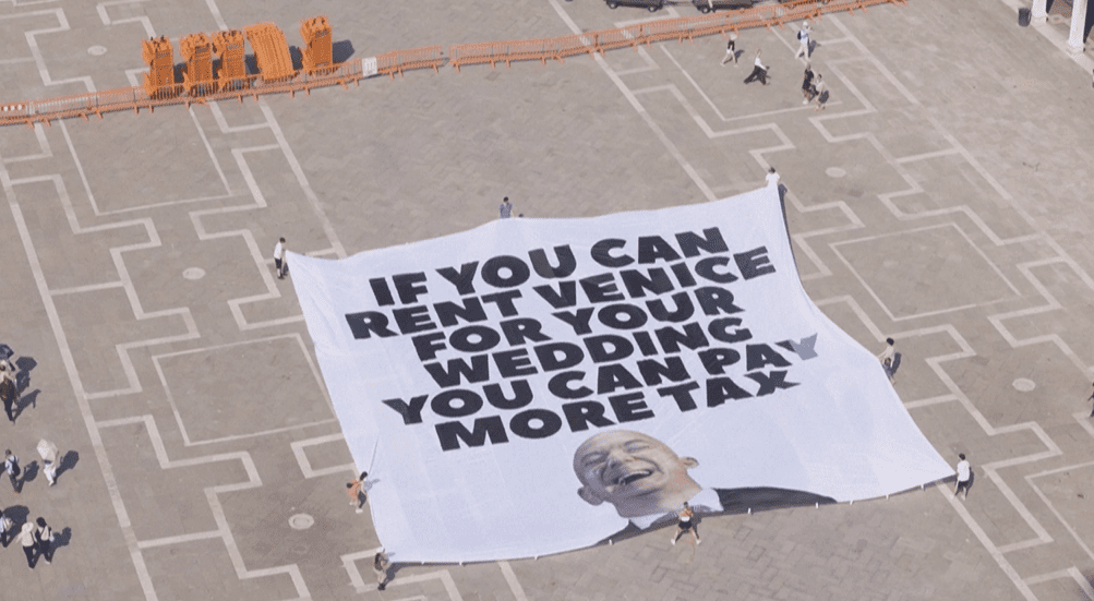 Casamento de Jeff Bezos em Veneza provoca onda de protestos 1 Ativistas-protestam-contra-Jeff-Bezos-no-centro-de-Veneza-Créditos-Greenpeace-AFP-TVT-News