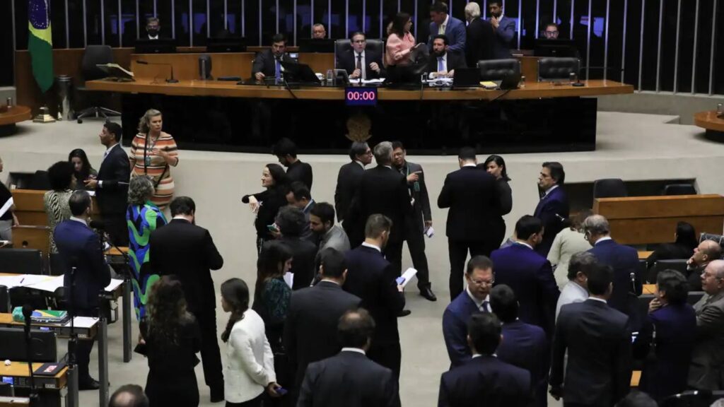 governo-ainda-avalia-se-vai-ao-supremo-por-iof-diz-agu-haddad-defendeu-que-recorrer-ao-supremo-e-um-direito-do-governo-foto-lula-marques-abr-tvt-news