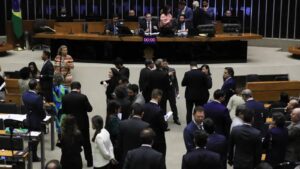 governo-ainda-avalia-se-vai-ao-supremo-por-iof-diz-agu-haddad-defendeu-que-recorrer-ao-supremo-e-um-direito-do-governo-foto-lula-marques-abr-tvt-news