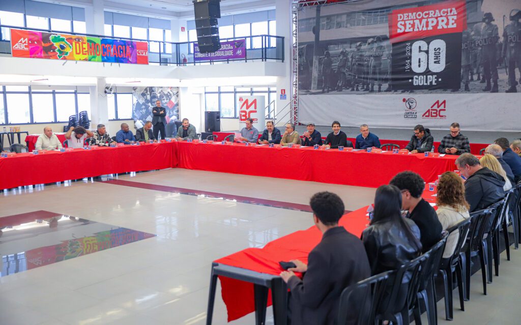 Metalúrgicos do ABC e sindicalistas da região recebem presidente do Banco Central 1 metalurgicos-gabriel-galipolo-sede-sindicato-sao-bernardo-do-campo-grande-sp-adonis-guerra-smabc-tvt-news