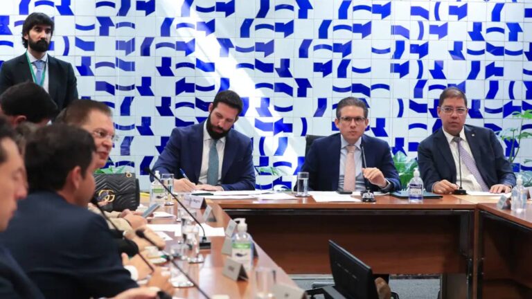 camara-pauta-urgencia-para-derrubar-decreto-de-iof-mesmo-apos-reedicao-lider-do-governo-diz-mudancas-foram-feitas-ouvindo-os-parlamentares-foto-lula-marques-agencia-brasil-tvt-news
