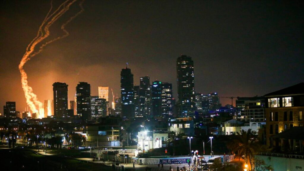 ira-canta-vitoria-e-diz-que-israel-foi-forcado-a-aceitar-cessar-fogo-por-sua-vez-israel-sustentou-que-alcancou-objetivos-da-sua-guerra-contra-o-ira-foto-irna-tvt-news